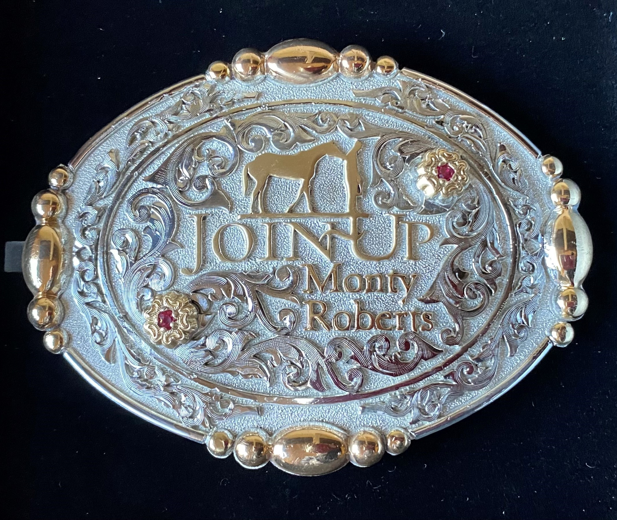 BELT BUCKLE (LARGE): MONTY ROBERTS® LOGO